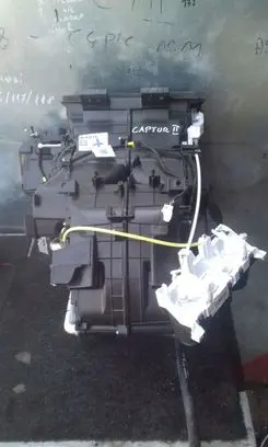 Renault Captur II Interior heater climate box assembly 275009330R