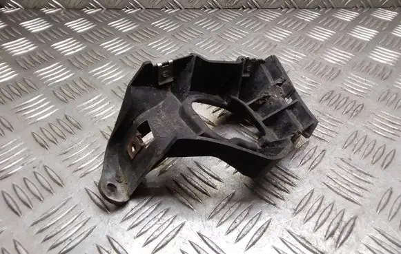 Audi A6 S6 C5 4B Fender mounting bracket 4B0853921B
