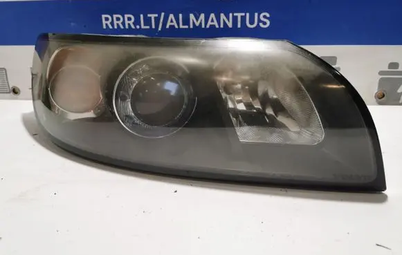 Volvo V50 Headlight/headlamp 30698878