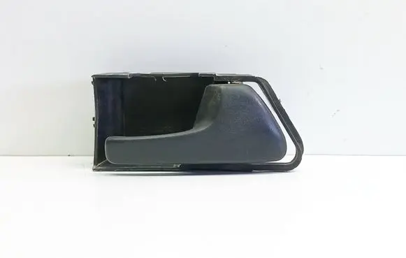 Volkswagen Golf III Front door interior handle 1H0837142