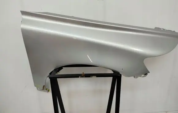 Volvo V50 Fender 