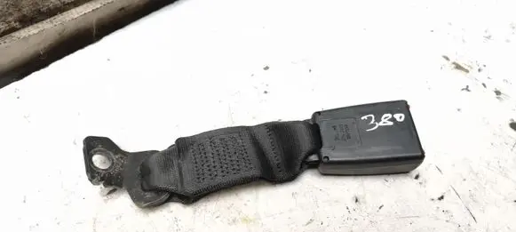 BMW 5 E60 E61 Rear seatbelt buckle 9133665