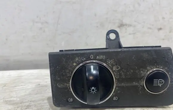 Mercedes-Benz E W211 Light switch 2115450104 7241Q04 04056000