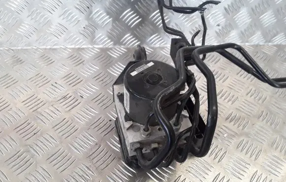 Volvo V40 ABS Pump 10096104143 613825002E0 28561140233