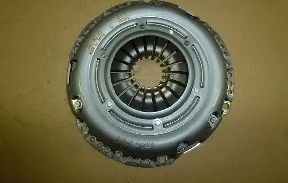 Ford C-MAX I Pressure plate 3082000542