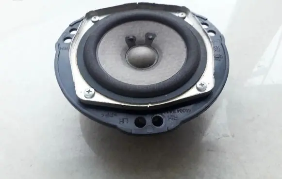 Subaru Forester SG Front door speaker 86301FE400