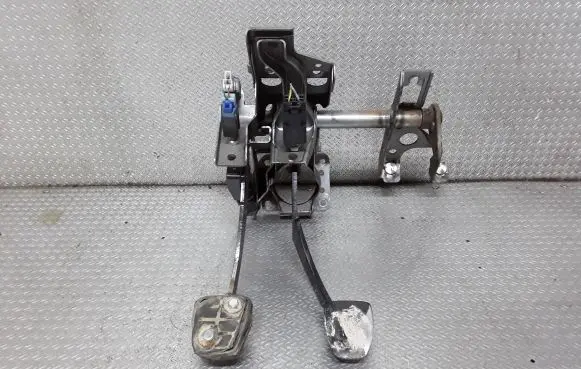 Subaru Forester SH Pedal assembly 