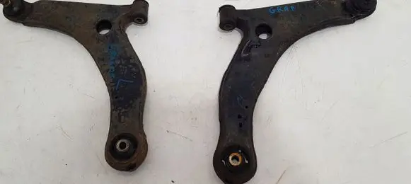 Mitsubishi Grandis Front lower control arm/wishbone