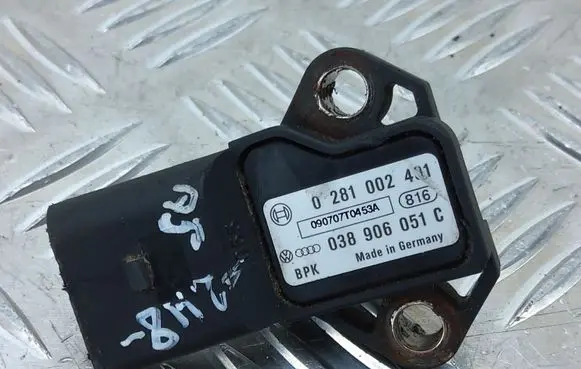 Audi A5 8T 8F Air pressure sensor 038906051C 0281002431