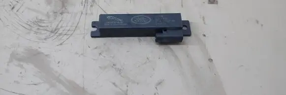 Jaguar XE Keyless system antenna 5C8111F00 1PLA15K603AB 190123