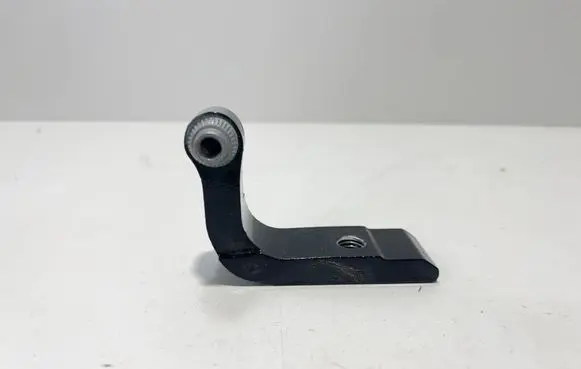BMW X6 G06 Rear door lower hinge 7333093