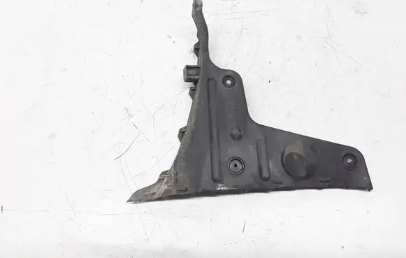 Seat Exeo (3R) Rear bumper mounting bracket 3R9807393