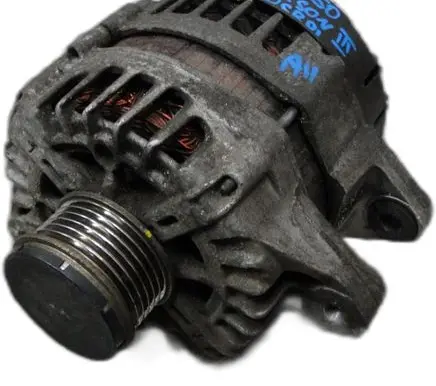 Hyundai Tucson TL Generator/alternator 373002F350