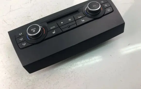 Interior fan control switch