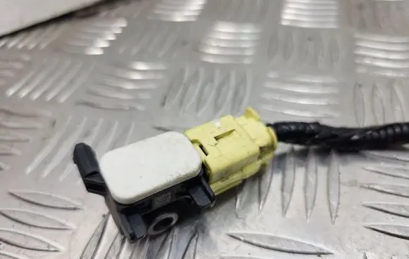 Nissan Juke I F15 Airbag deployment crash/impact sensor 988303JA0A