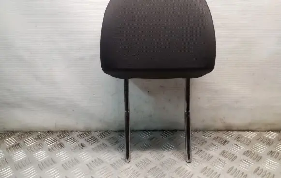 Opel Meriva B Front seat headrest 