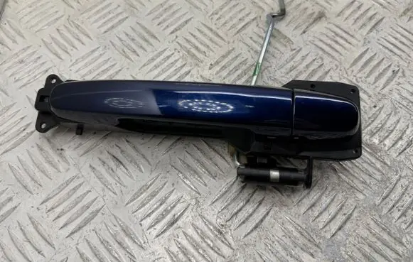 Toyota Auris 150 Front door exterior handle 692110D901 692010D030