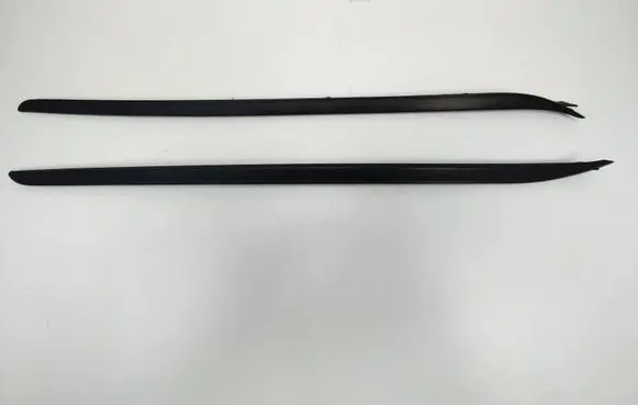 Volkswagen Tiguan Windshield trim 