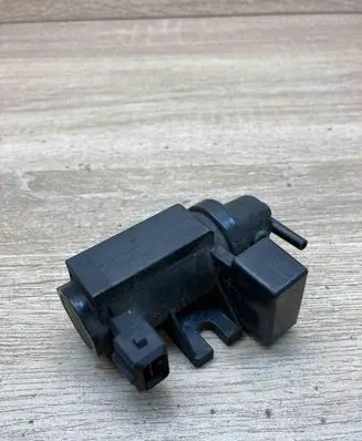 BMW 3 E90 E91 Turbo solenoid valve 7796634