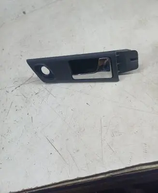 Audi A6 S6 C4 4A Rear door interior handle 4A0839020B