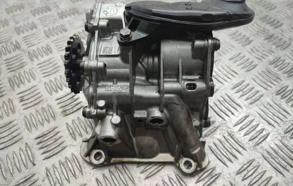 BMW 3 F30 F35 F31 Oil pump 851375608
