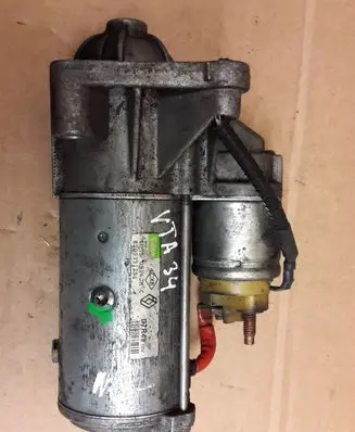 Renault Laguna II Starter motor 8200331251 D7R49
