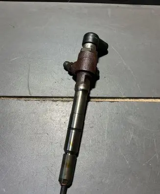 Skoda Roomster (5J) Fuel injector 03l130277b