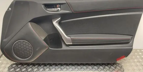 Toyota GT 86 Front door card panel trim S71504540