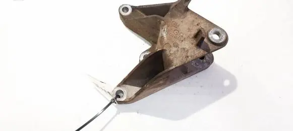Opel Astra J Engine mounting bracket 13248664