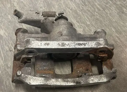Renault Master III Rear brake caliper 440010724R 440011819R 440013212R