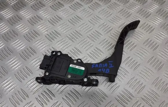 Skoda Fabia Mk2 (5J) Accelerator pedal position sensor 6Q1721503C