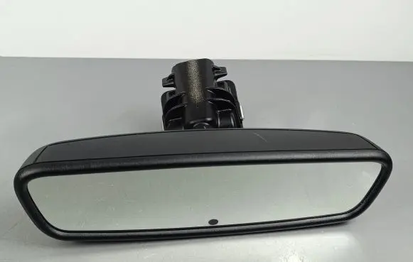 Rear view mirror (interior)