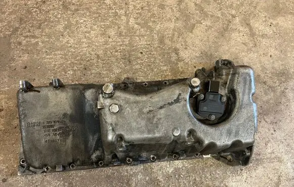 BMW 5 E60 E61 Oil sump 779307006 071031 153597