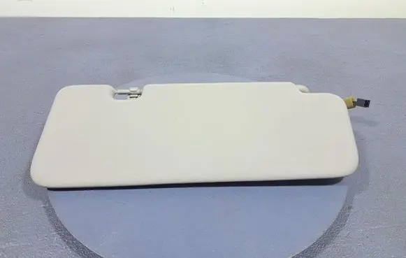 Alfa Romeo Stelvio Sun visor