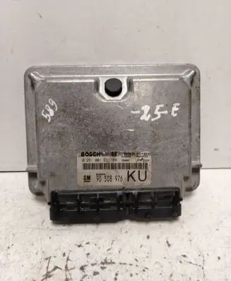 Opel Vectra B Engine control unit/module 0281001631 28SA3493 90508976