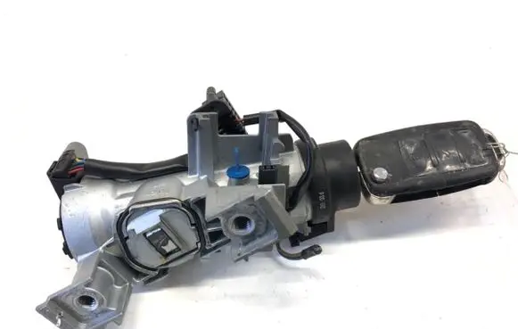 Volkswagen Golf V Ignition lock 1K0905851B