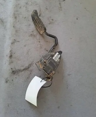 Volkswagen Sharan Accelerator throttle pedal 7M3721603B