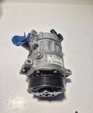 Volkswagen Touran II Air conditioning (A/C) compressor (pump) 1K0820808F 3736212404