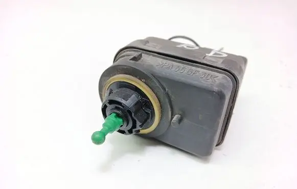 Renault Scenic I Headlight level adjustment motor 7700840141