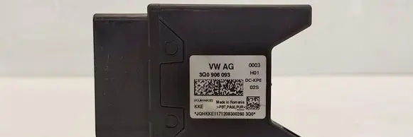 Volkswagen Tiguan Fuel pump relay 3Q0906093