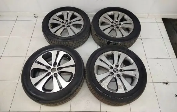 KIA Sportage R18 carbon fiber rim 529103U350
