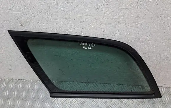 Toyota Avensis T220 Rear side window 43R006723
