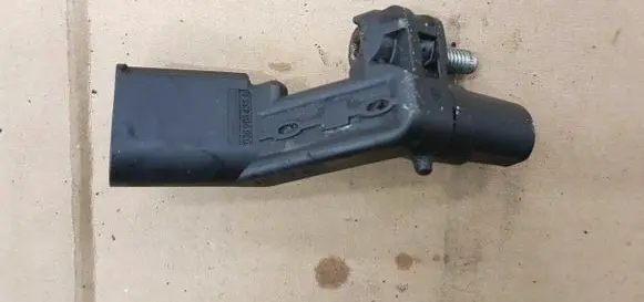 Volkswagen PASSAT B7 Crankshaft position sensor 036906433A
