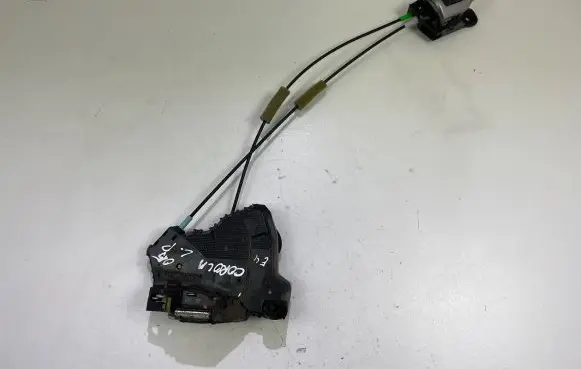 Toyota Corolla E140 E150 Front door lock