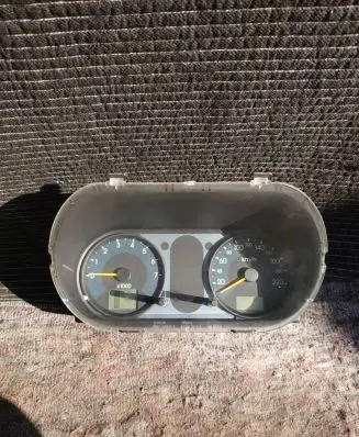 Ford Fiesta Speedometer (instrument cluster) AU6620A