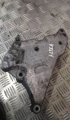 Seat Altea Engine mounting bracket 03g199207e
