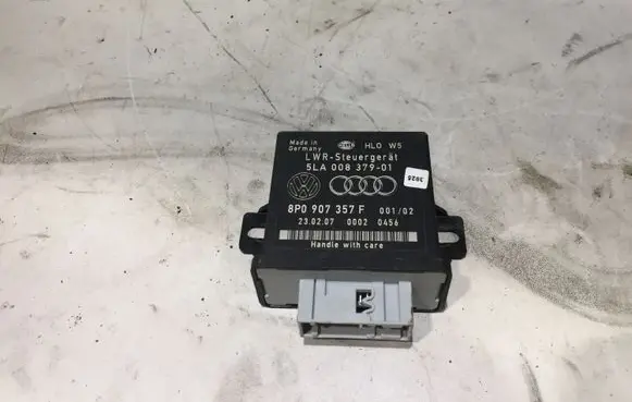 Audi A4 S4 B7 8E 8H Light module LCM 8P0907357F