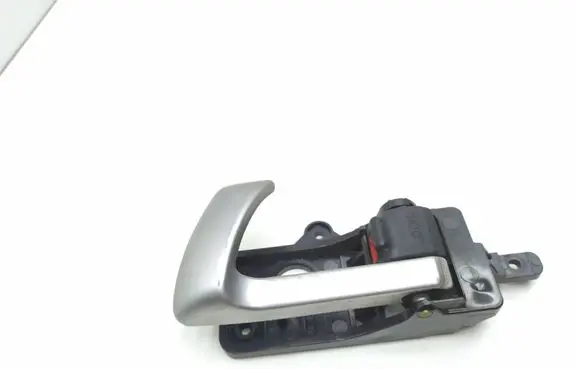 Hyundai Santa Fe Front door interior handle 82613CM000