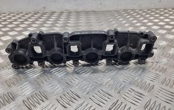 Volkswagen PASSAT B6 Intake manifold 03L129711E