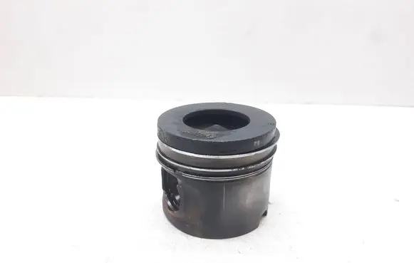 BMW 3 E90 E91 Piston 0840BB